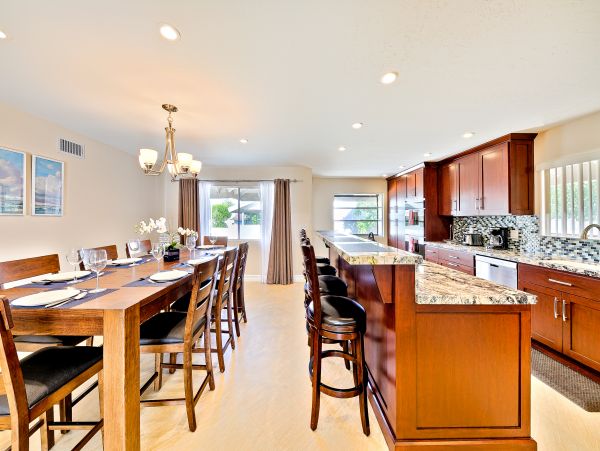 Anaheim Home 1022539