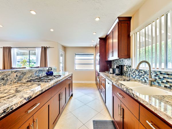 Anaheim Home 1022539