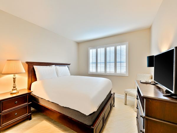 Anaheim Home 1022539