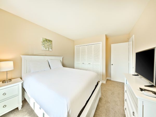 Anaheim Home 1022539
