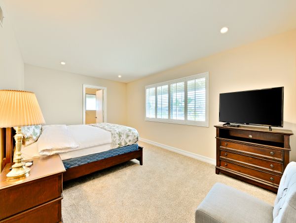 Anaheim Home 1022539