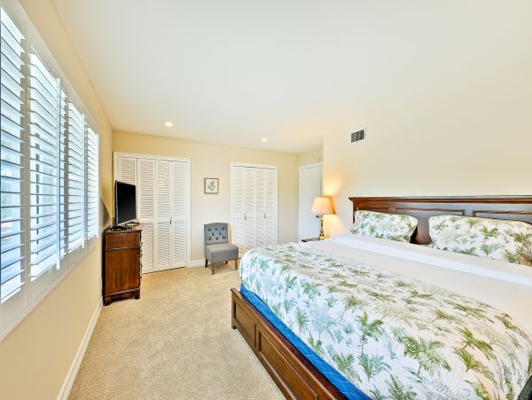 Anaheim Home 1022539