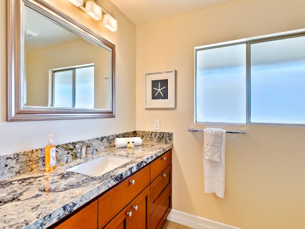Anaheim Home 1022539