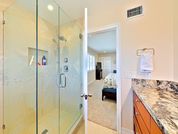Anaheim Home 1022539