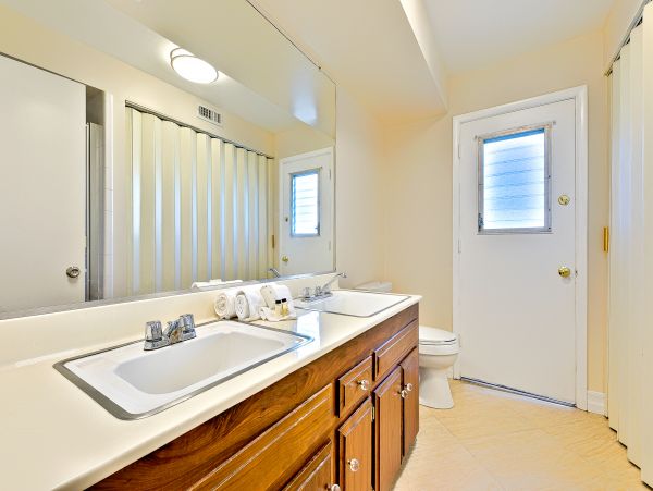 Anaheim Home 1022539