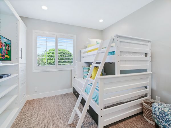 Anaheim Home 1022540
