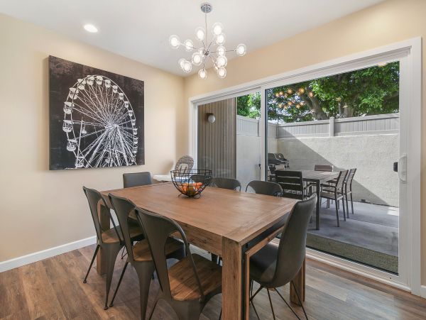 Anaheim Home 1022541