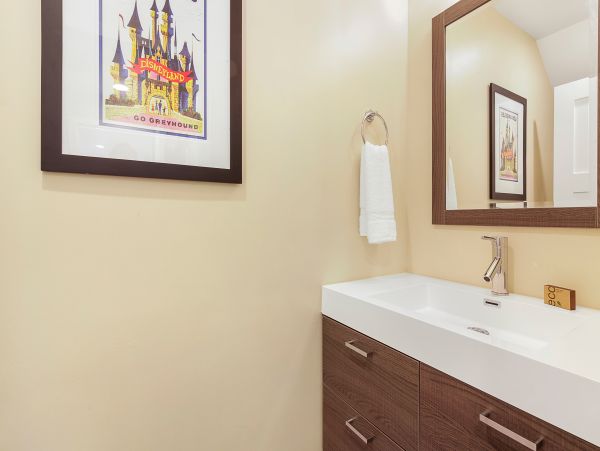 Anaheim Home 1022541