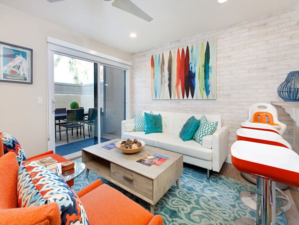 Anaheim Home 1022542