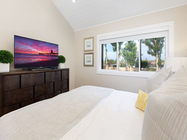 Anaheim Home 1022542