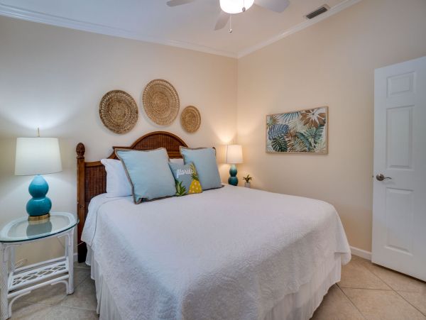 Three Bedroom Close to Beach Home with Private Pool Sleeps 6