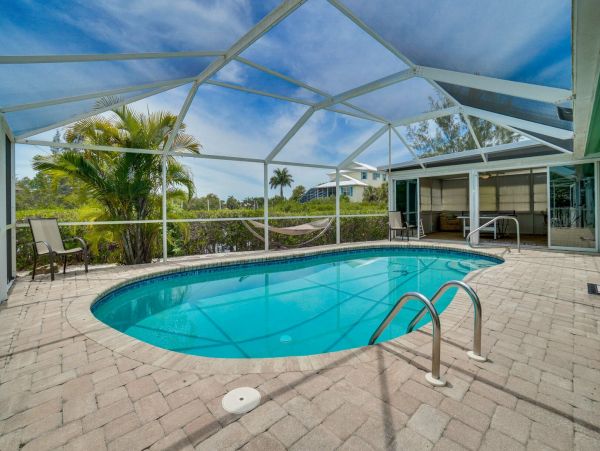 Anna Maria Island Holmes Beach Home 1022545
