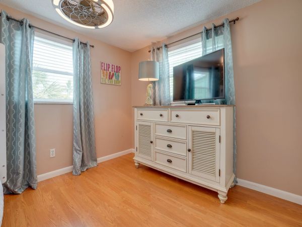 Anna Maria Island Holmes Beach Home 1022545