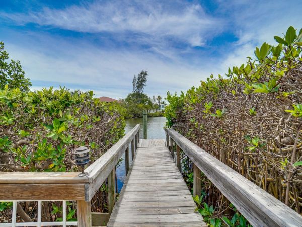 Anna Maria Island Holmes Beach Home 1022545