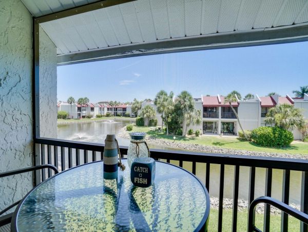 Bradenton Beach Vacation Condo Two Bedroom