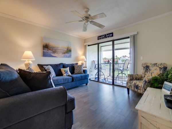 Bradenton Beach Vacation Condo Two Bedroom