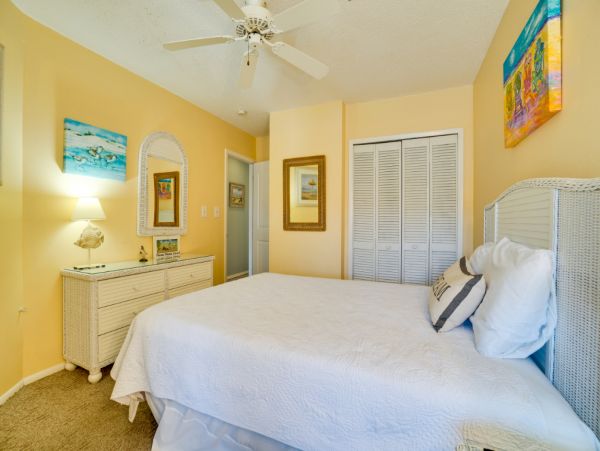 Anna Maria Island Holmes Beach Condo 1022552