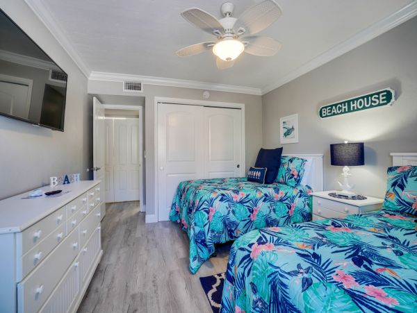Anna Maria Island Holmes Beach Condo 1022555