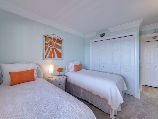 Luxury Gulf Front Condo with Stunning Views & Exceptional Amenities