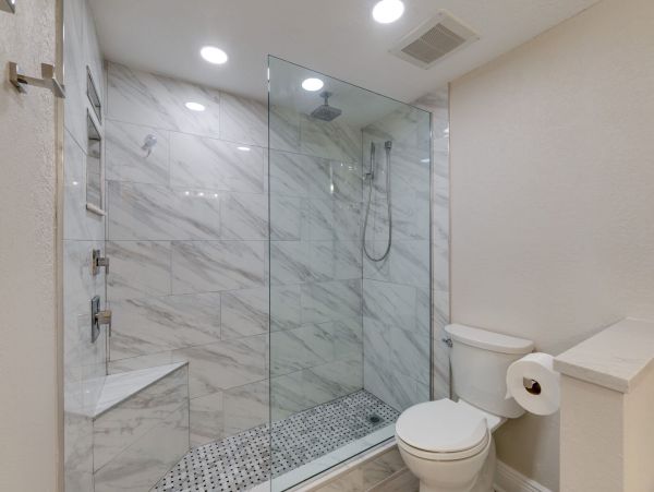 Luxury Gulf Front Condo with Stunning Views & Exceptional Amenities
