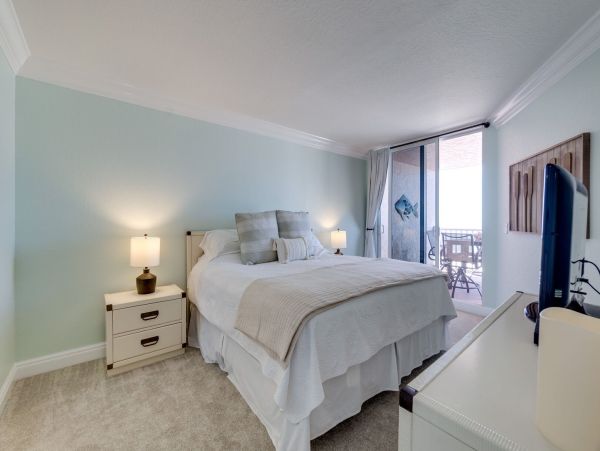 Luxury Gulf Front Condo with Stunning Views & Exceptional Amenities