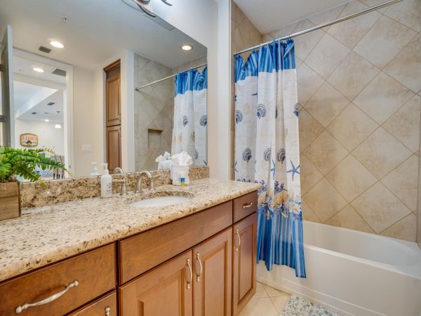 Anna Maria Island Holmes Beach Condo 1022566