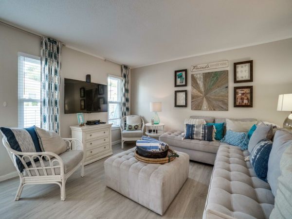 Two Bedroom Vacation Rental Condo in Holmes Beach