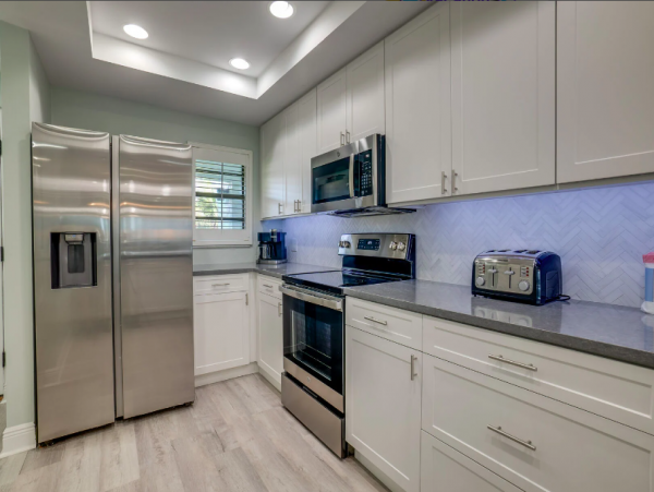 Beautiful Beachfront Condo with Gulf Views on Anna Maria Island
