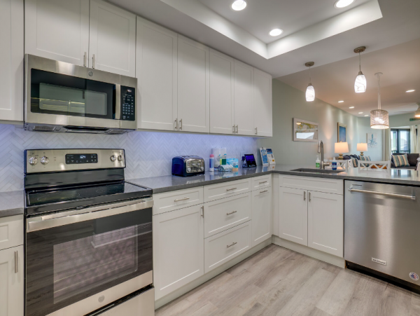 Beautiful Beachfront Condo with Gulf Views on Anna Maria Island