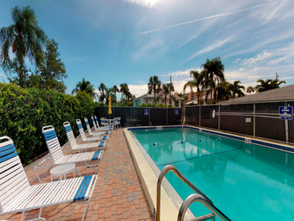 Beautiful Beachfront Condo with Gulf Views on Anna Maria Island