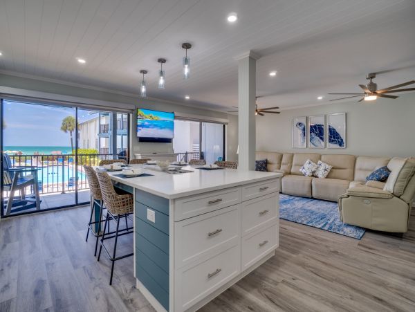 Beachfront Delight Anna Maria Island Lovely Residence