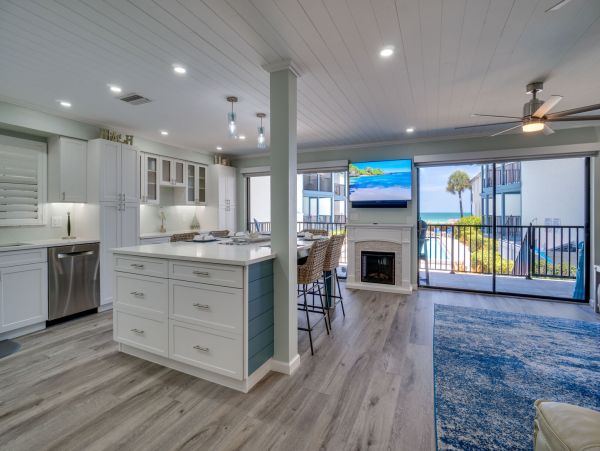 Beachfront Delight Anna Maria Island Lovely Residence