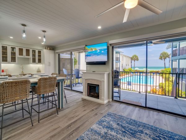 Beachfront Delight Anna Maria Island Lovely Residence
