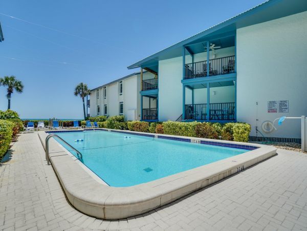 Beachfront Delight Anna Maria Island Lovely Residence