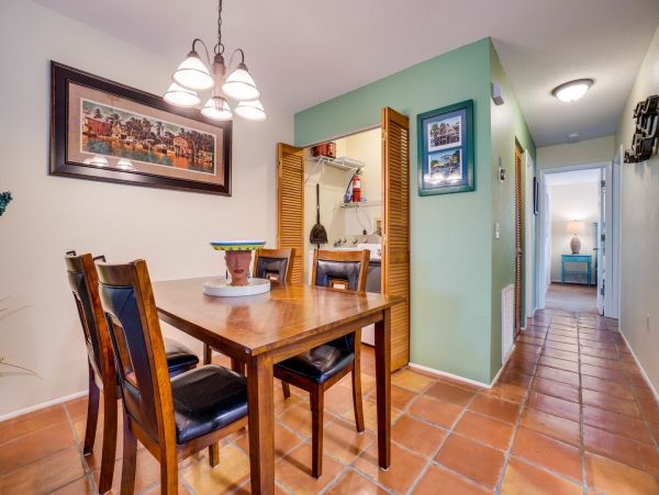 Lovely Holmes Beach Pool Home Sleeps 8