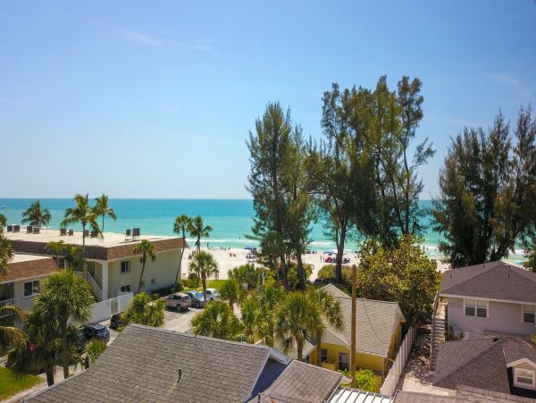Anna Maria Island Holmes Beach Home 1022576