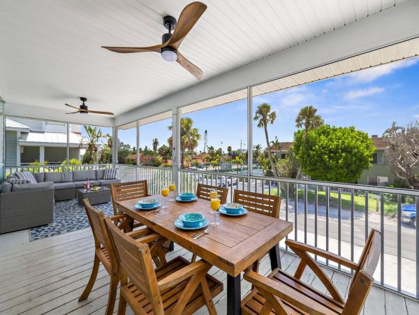 Anna Maria Island Holmes Beach Home 1022576