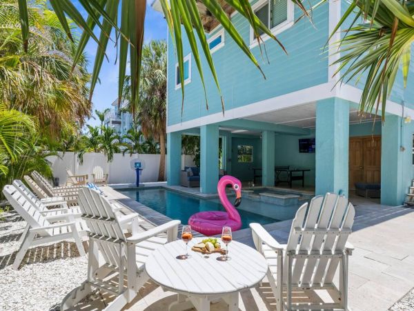 Anna Maria Island Holmes Beach Home 1022576