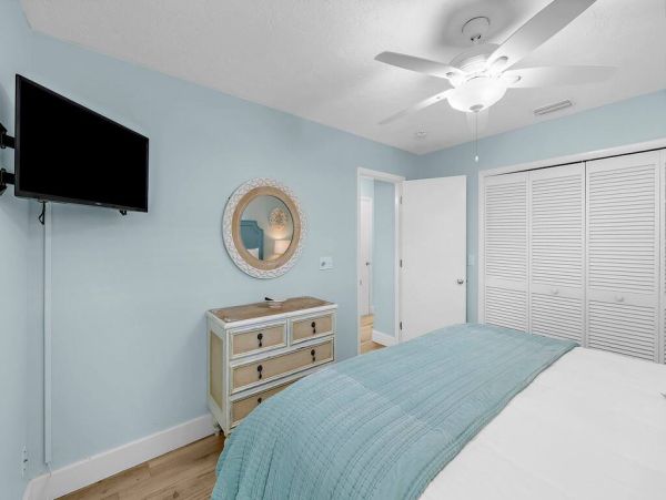 Anna Maria Island Holmes Beach Home 1022576