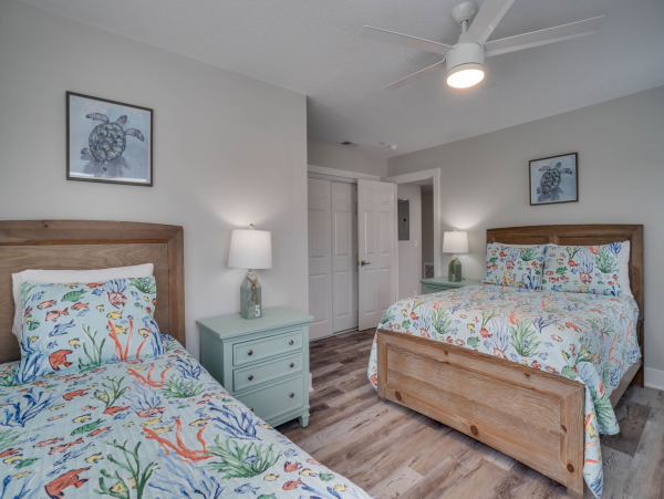 Anna Maria Island Beachfront Condo - 2BR Vacation Rental with Pool