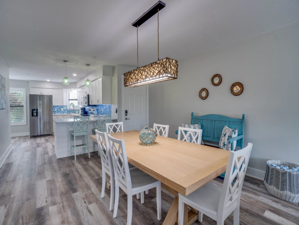 Anna Maria Island Beachfront Condo - 2BR Vacation Rental with Pool