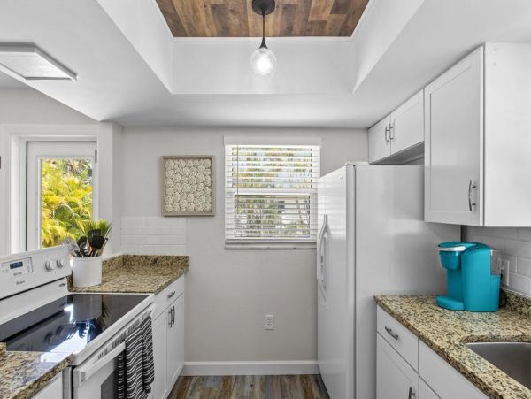 2 Blocks to Beach Vacation Rental in Anna Maria Island