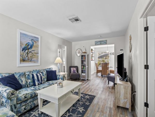 2 Blocks to Beach Vacation Rental in Anna Maria Island