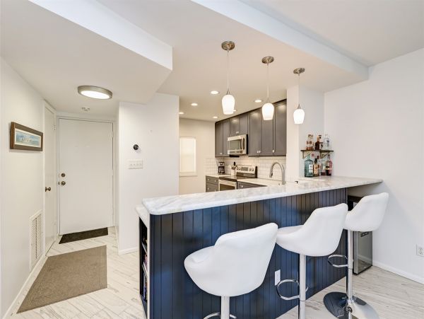 Lido Key Vacation Rental - Sarasota Beach Condo with Gulf Views & Pool