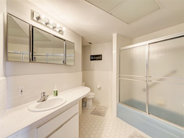 Lido Key Vacation Rental - Sarasota Beach Condo with Gulf Views & Pool