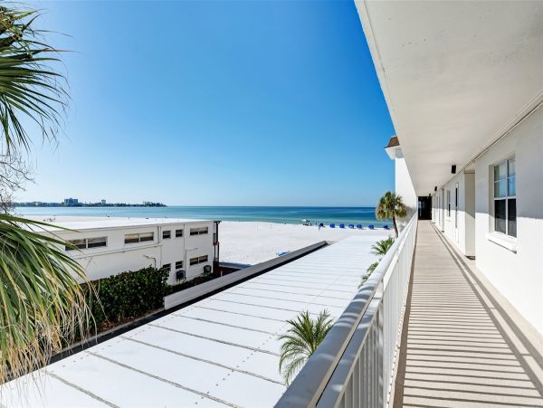 Lido Key Vacation Rental - Sarasota Beach Condo with Gulf Views & Pool