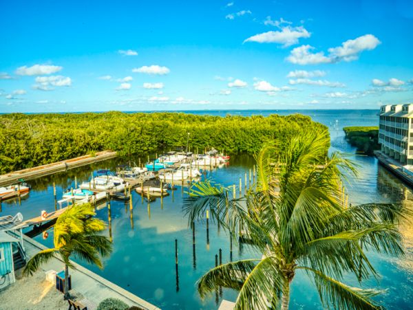 Captiva Three Bedroom Vacation Townhome Close to Beach
