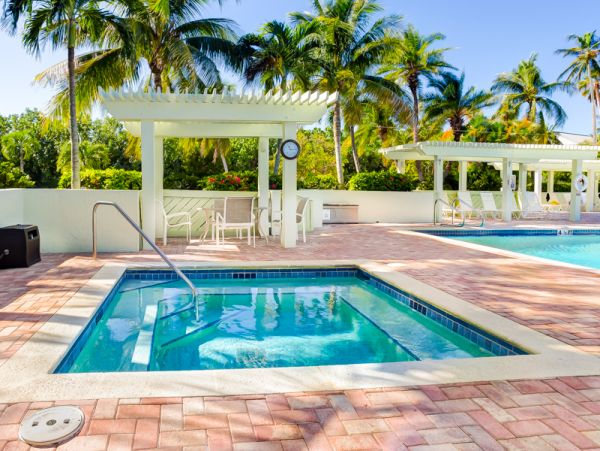 Captiva Three Bedroom Vacation Townhome Close to Beach