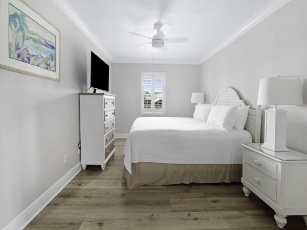Captiva Three Bedroom Vacation Townhome Close to Beach