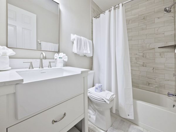Captiva Three Bedroom Vacation Townhome Close to Beach